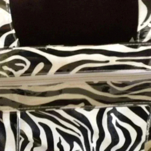 NEW ARRIVAL* Clear Bag in a Bag Zebra - Picture 4 of 4